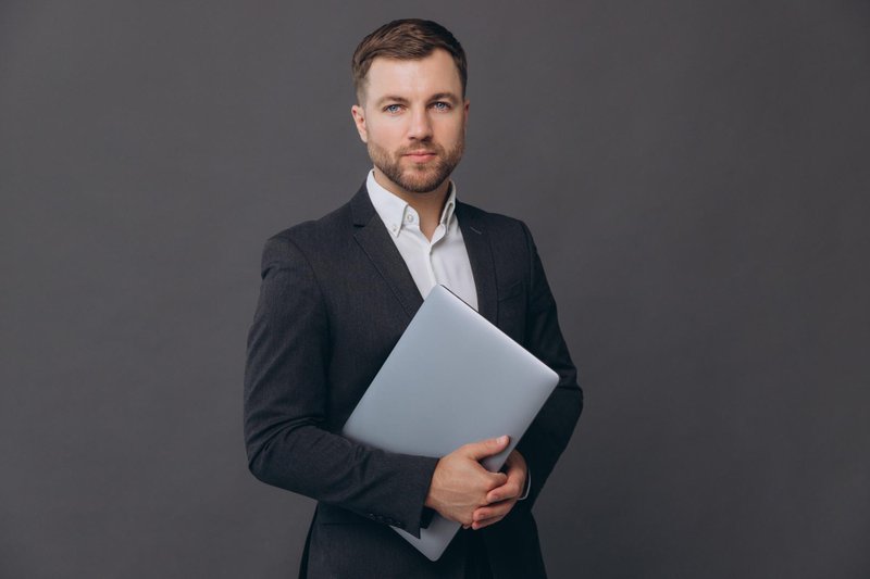 Гендир по совместительству